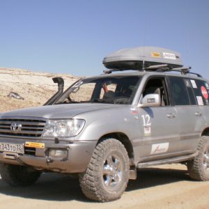 Toyota Land Cruiser 4×4 rental in Rwanda is available at a slightly additional daily rate, offering superior comfort and reliability on long-distance routes and planning a self-drive safari to Volcanoes National Park, Akagera National Park.